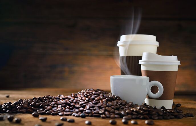 kaffe som en förbjuden produkt medan du tar vitamin för styrka